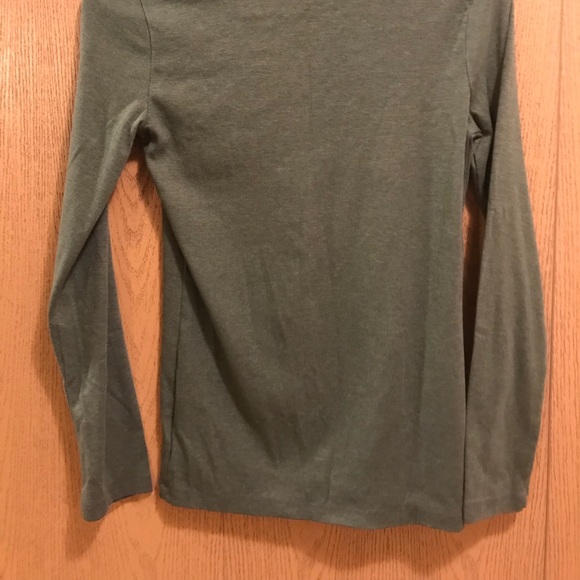 Green Long Sleeve Shirt - Picture 3 of 3